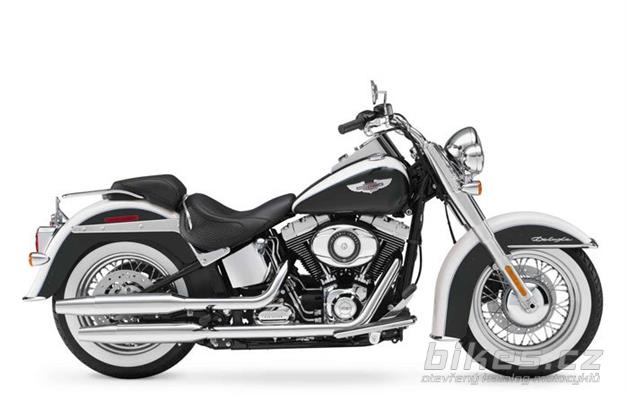 Harley-Davidson FLSTN Softail Deluxe