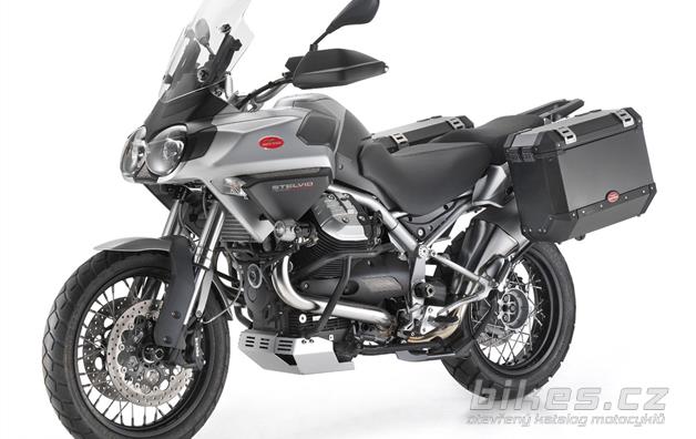 Moto Guzzi Stelvio 1200 ABS