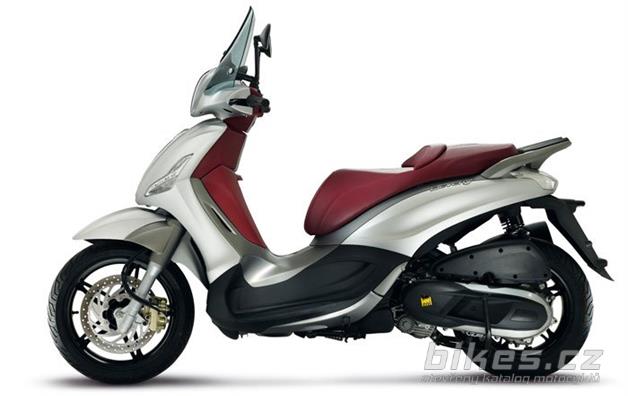 Piaggio Beverly Sport Touring