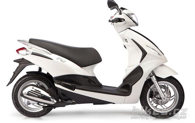 Piaggio Fly 50