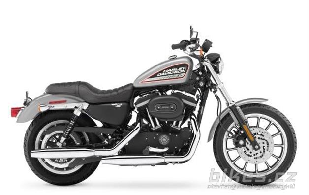 Harley-Davidson 883 Roadster