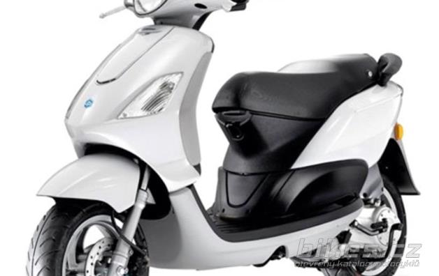Piaggio Fly 125