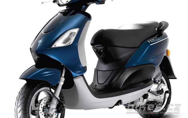 Piaggio Fly 150