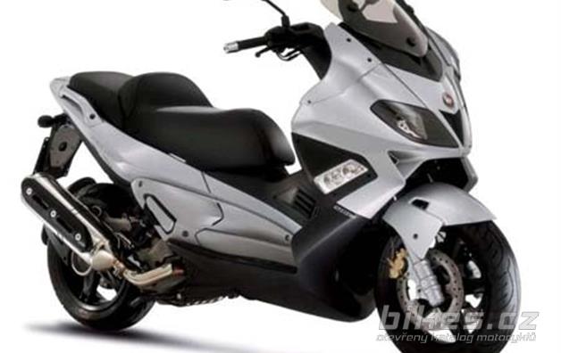 Gilera Nexus 500