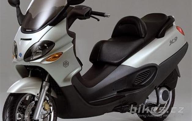 Piaggio X9 Evolution 125