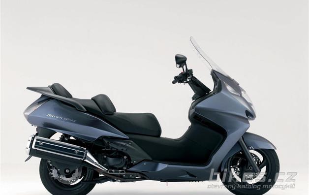 Honda Silver Wing GT 400