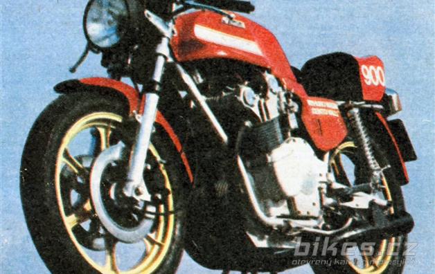MV Agusta 900