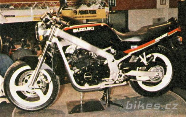 Suzuki GS 500E