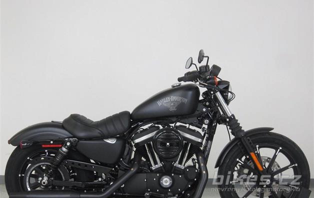 Harley-Davidson Sportster Iron 883 Dark Custom