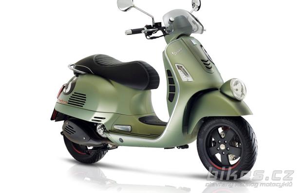 Vespa Sei Giorni 300