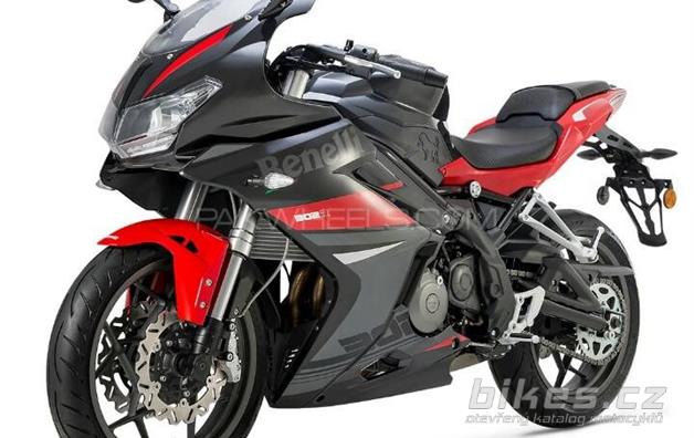 Benelli 302 R