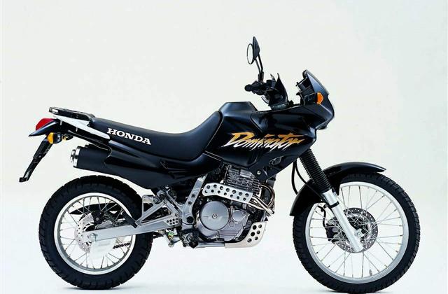 Honda NX 650 DOMINATOR