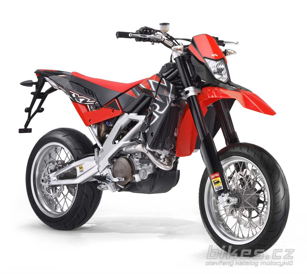 Aprilia SXV 550 2012 technické parametry, názory motorkářů